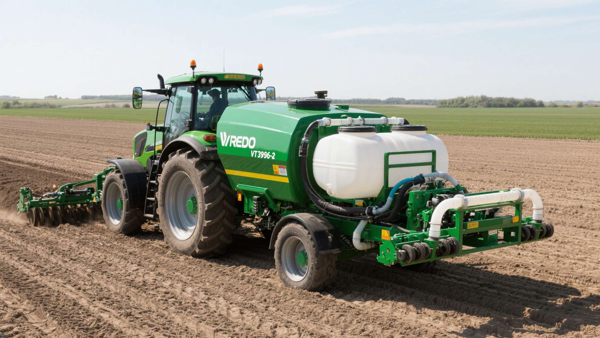 VREDO VT3936-2 自走式施肥机 — 这款设备是VREDO的旗舰产品之